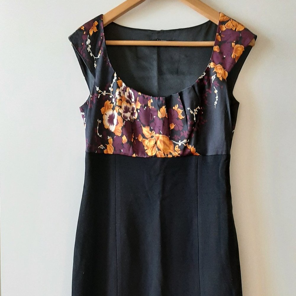 ELIE TAHARI - Floral Silk Scoop Neck Sheath Dress - Size 6